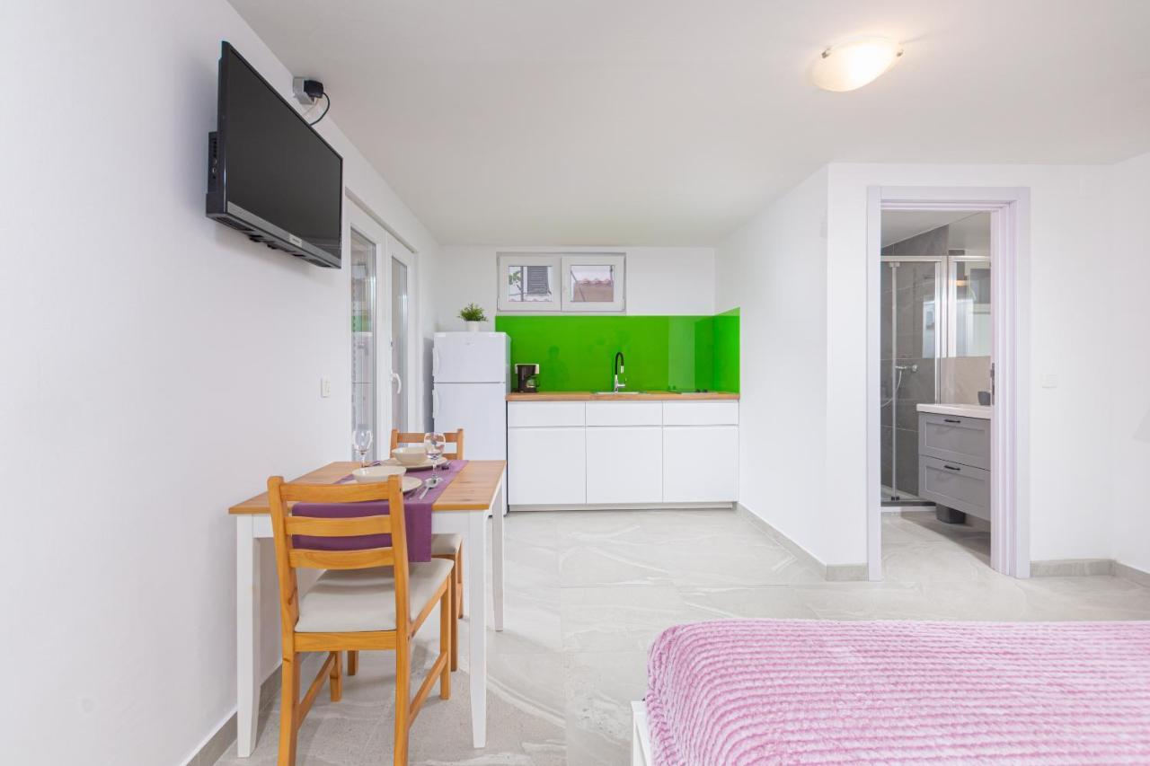 Studio Apartment Mali Medulin Exterior foto