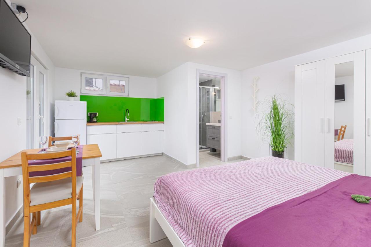 Studio Apartment Mali Medulin Exterior foto
